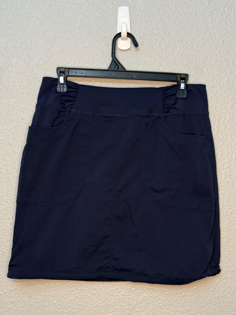 Mountain Hardware | Dynama Pull On Skirt | Navy | Size Medium